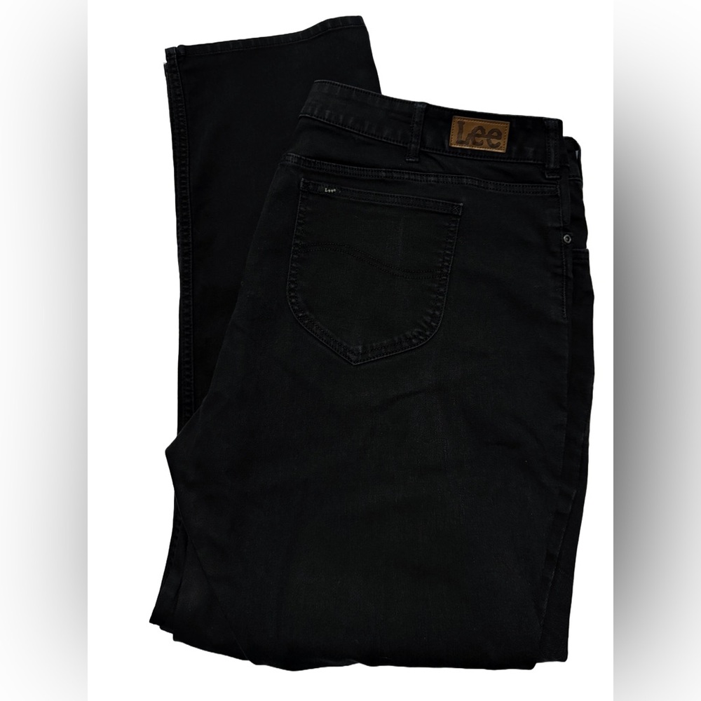 Lee Women’s Plus 26W Flex Motion Bootcut Black Jeans Mid Rise Regular Fit - Picture 3 of 9